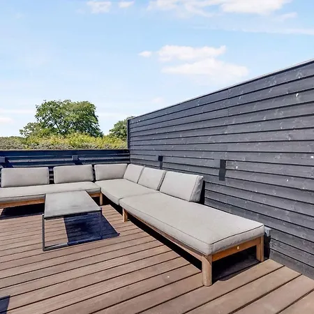 בית נופש New And Modern With Hot Tub *