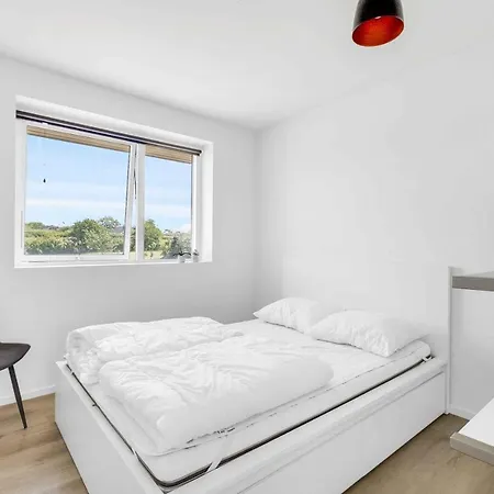 Casa de Férias New And Modern With Hot Tub