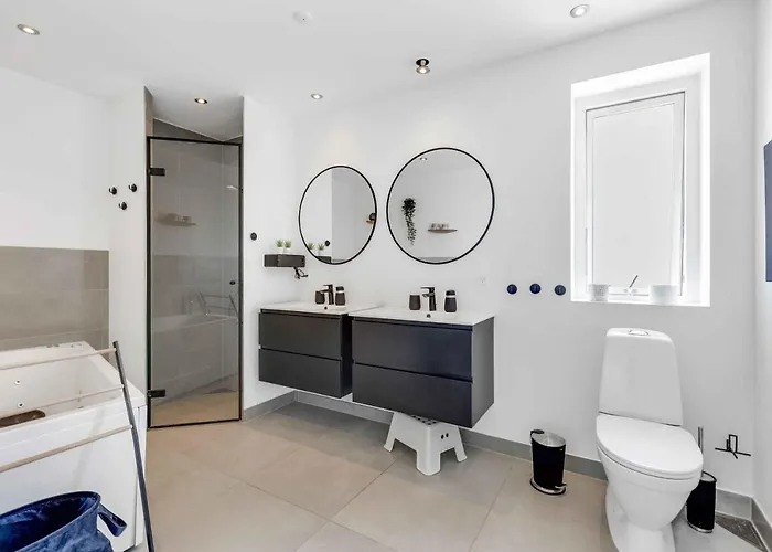 New And Modern With Hot Tub Frorup